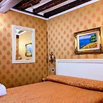 Ca' San Vio Bed & Breakfast 3*